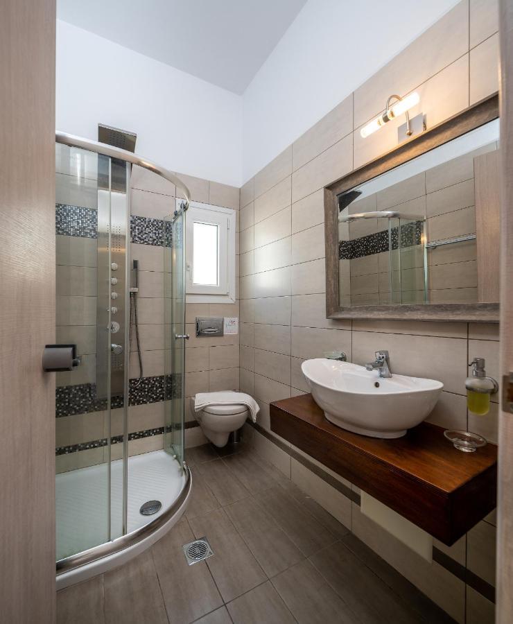 Niriides Luxury Studios Astypálaia Buitenkant foto